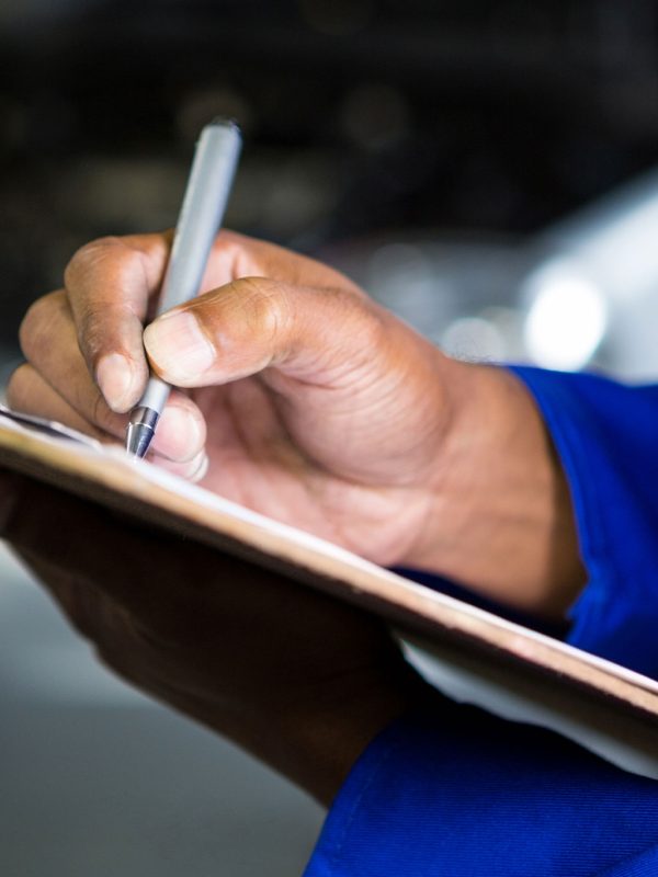 Implementación de sistemas de gestión de calidad en hospitales y laboratorios